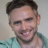 RobinScottproviding services inEast London