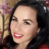 L JJonesproviding services inBangkok