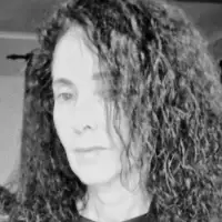 LynneRadomskyproviding services inCape Town