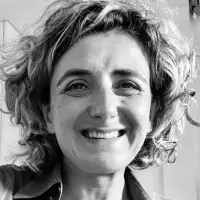 MarieMeersonproviding services inParis