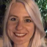 MartaSuchtaproviding services inToronto