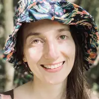 ChesneyWard-Smithproviding services inCape Town