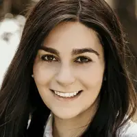 BrianaGoldbergproviding services inMarkham