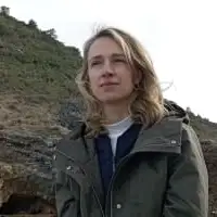 ElizaKopalakproviding services inAthens