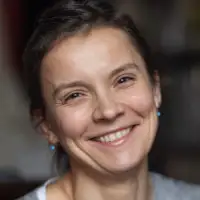 MagdaRaczynskaproviding services inLondon