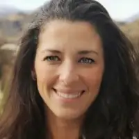 KelseyPowellproviding services inQueenstown