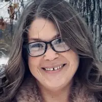 LacrestiaAndersonproviding services inSaint Paul