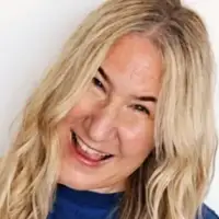 KellyPerryproviding services inWa