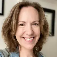 HeatherDemirproviding services inIstanbul