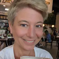 MichellePahlproviding services inEdina