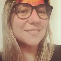 ClaudiaCartierproviding services inSan Telmo