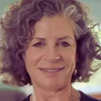 LindyAckermannproviding services inCape Town