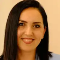 ElzaPoghosyanproviding services inYerevan