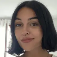 AnastasiaExintaveloniproviding services inThe Hague