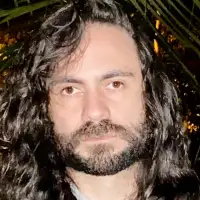 DaviLamasproviding services inJundiaí