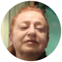 Circular portrait of an experienced integrative counsellor, specializing in psychotherapeutic support in Milton Keynes.