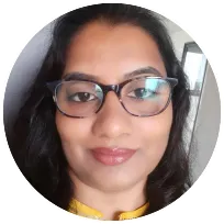 Headshot of Sayesha, a counseling psychologist and Columbia University graduate, specializing in marriage and family therapy.