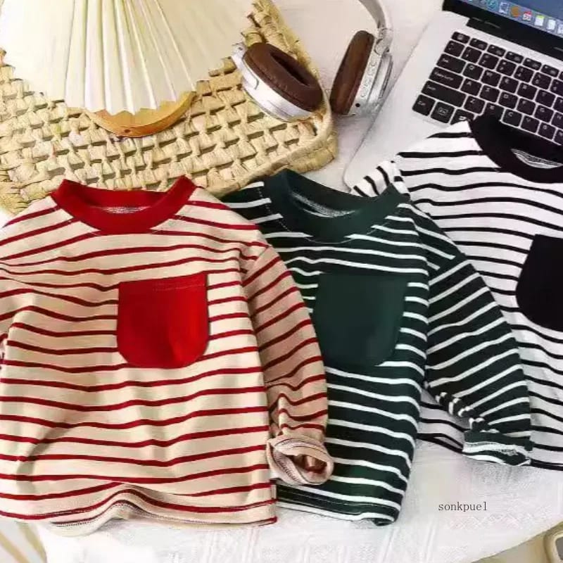 Camiseta Infantil Listrada TinySteps: Conforto e Estilo para Meninos e Meninas no Outono/Inverno 2