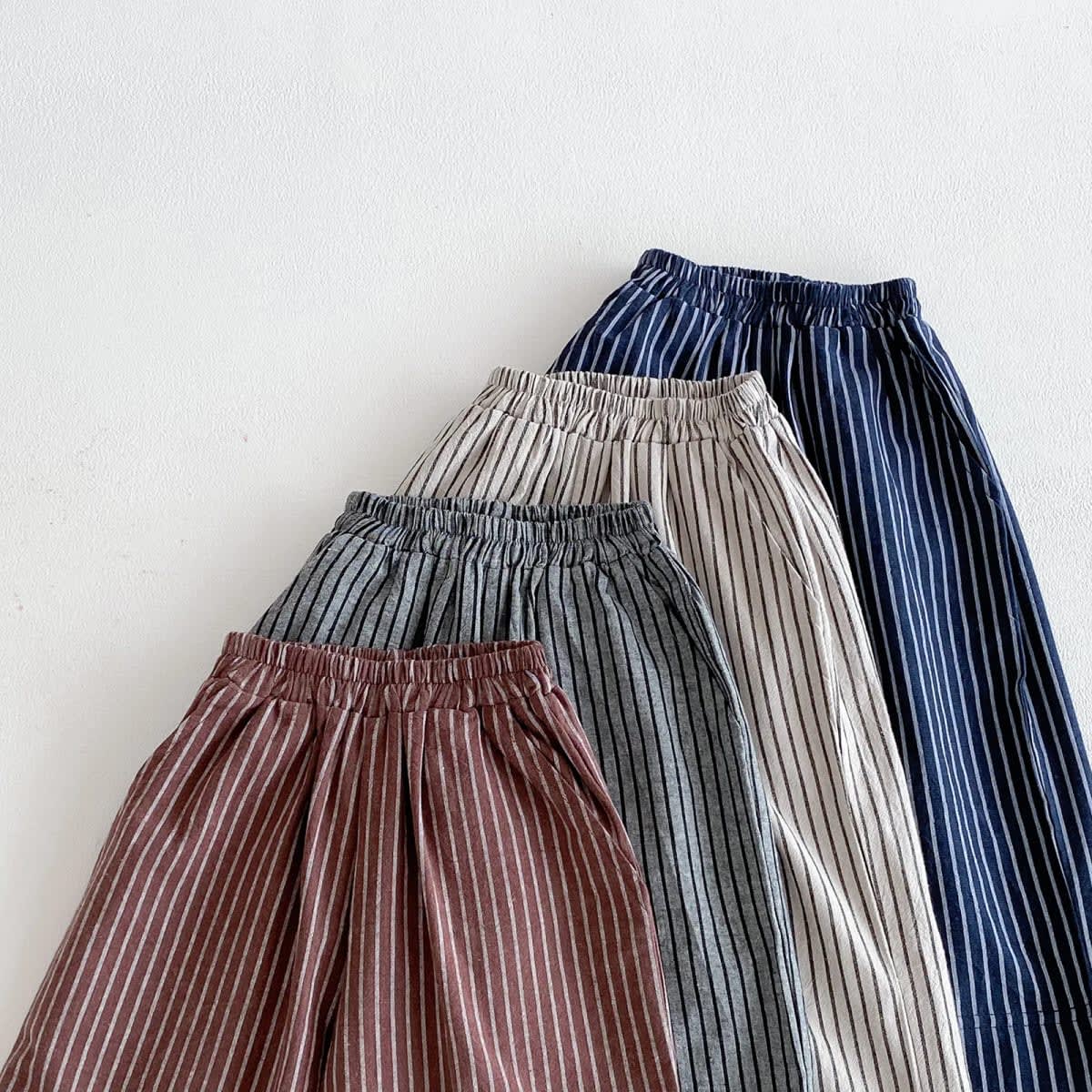 Calça Infantil Unissex Listrada Algodão e Linho TinySteps – Conforto para Bebês e Crianças de 1 a 6 Anos 5