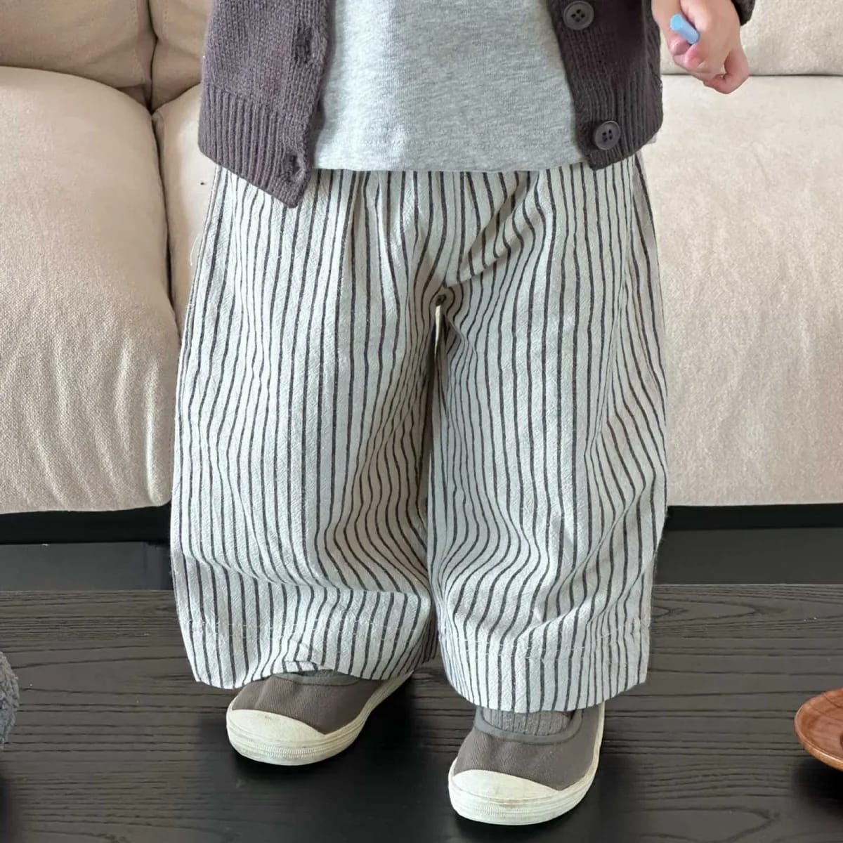 Calça Infantil Unissex Listrada Algodão e Linho TinySteps – Conforto para Bebês e Crianças de 1 a 6 Anos 6