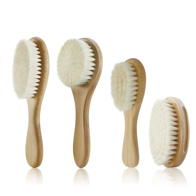Escova de Cabelo TinySteps para Bebês Recém-Nascidos com Lã Natural e Madeira de Faia | Cuidado Suave e Relaxante 1