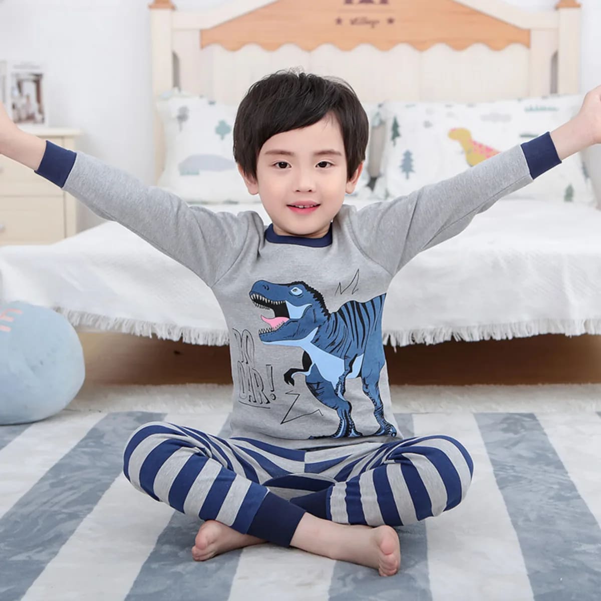 Pijama Infantil Dinossauro Verde TinySteps: Conforto Jurássico para Noites de Aventura e Sonhos 18