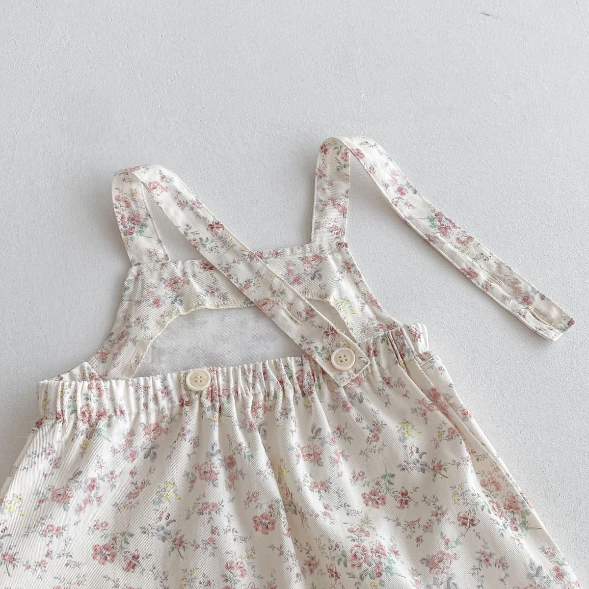 Macacão Bebê Menina Outono Algodão TinySteps: Estampa Fofa, Bolsos e Conforto para Recém-Nascidos 6