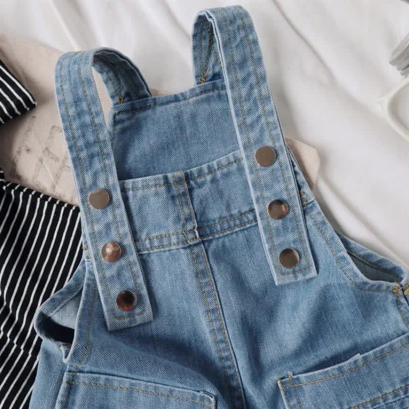 Macacão Jeans TinySteps Infantil Unissex com Suspensórios - Conforto e Estilo para Crianças de 4 a 6 Anos 3