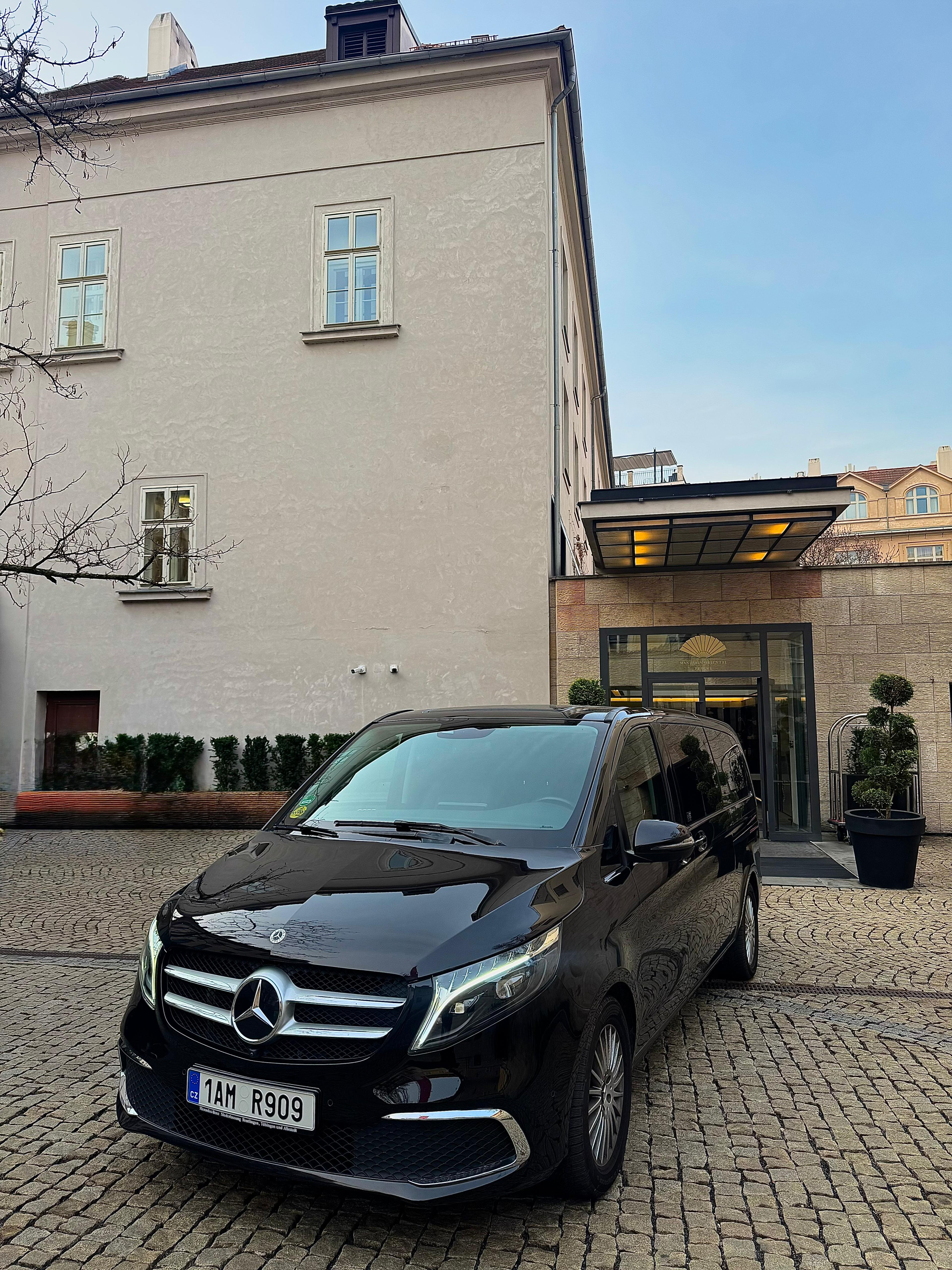 V-Class hotel