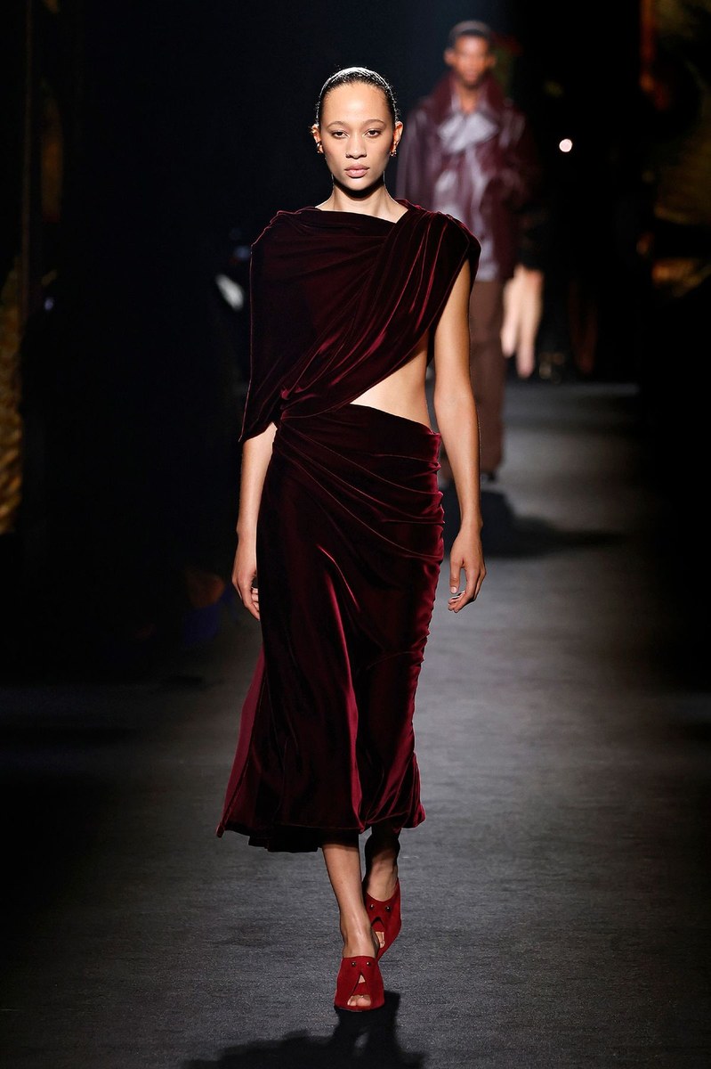 Look 18