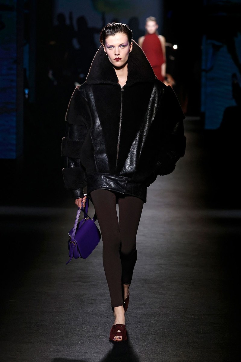 Look 19