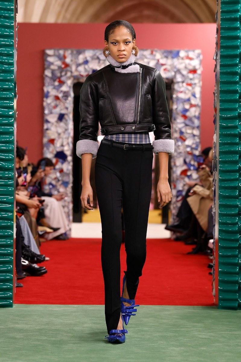 Look 4