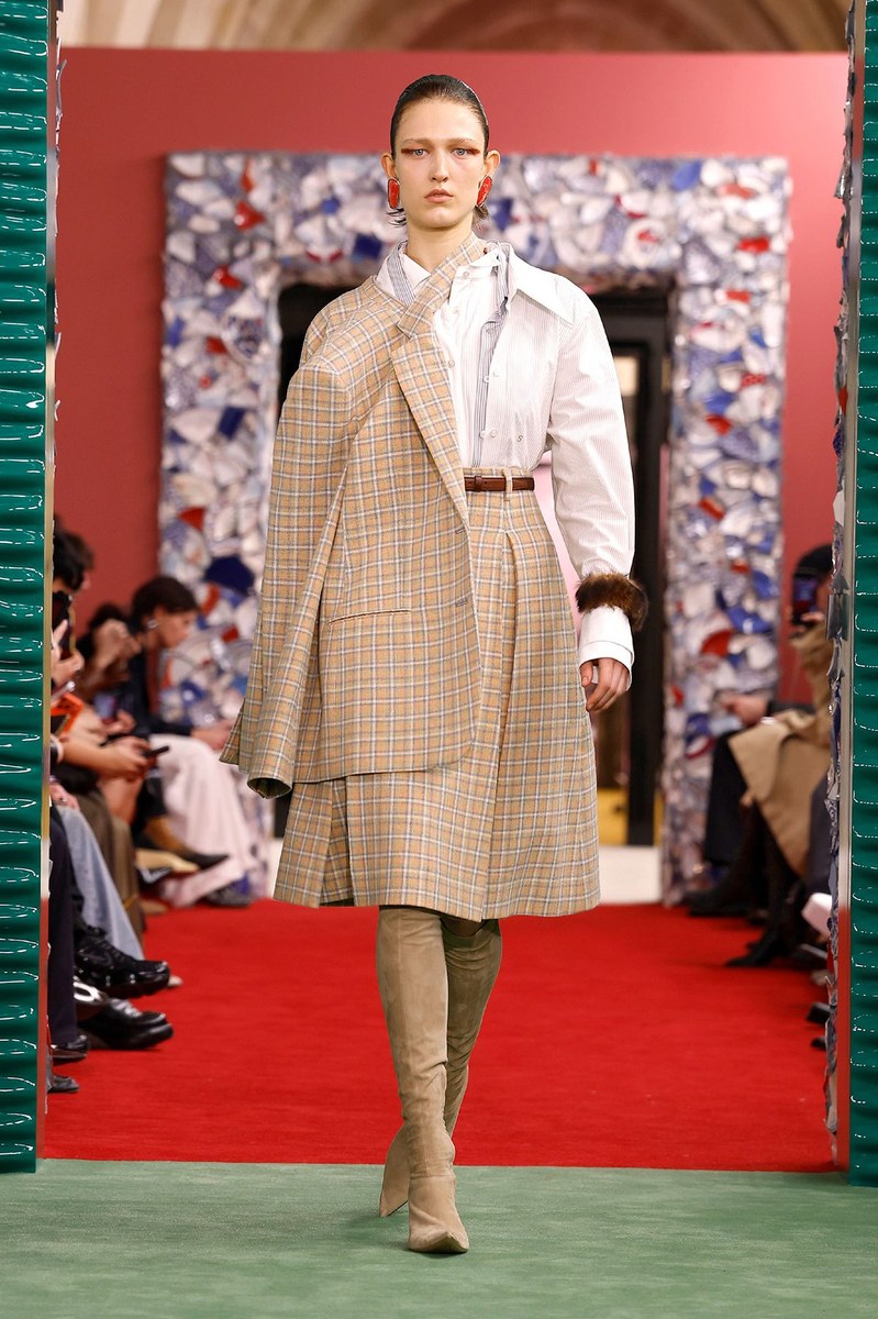 Look 9