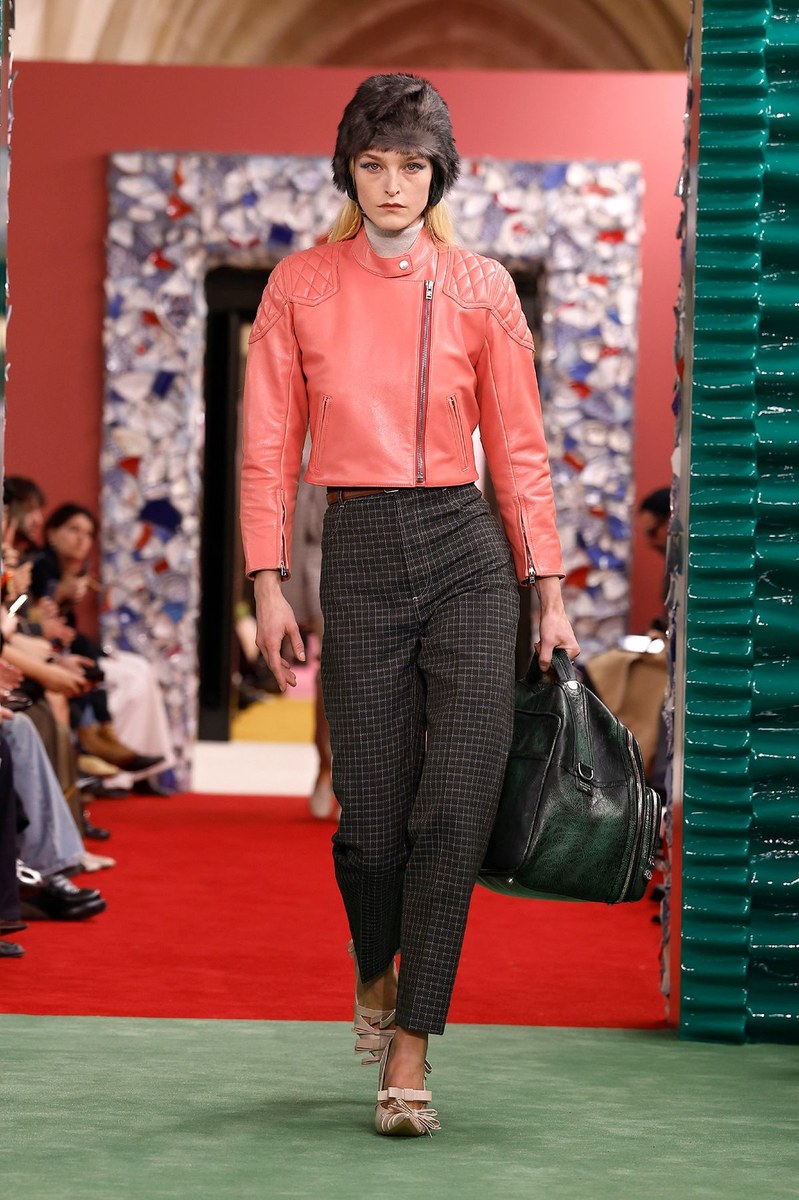 Look 26