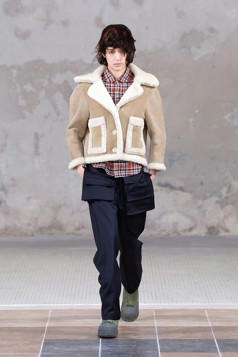 Look 7