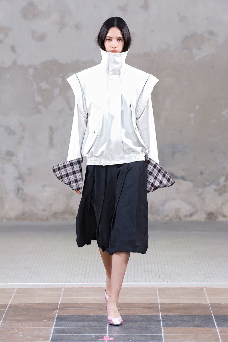Look 12