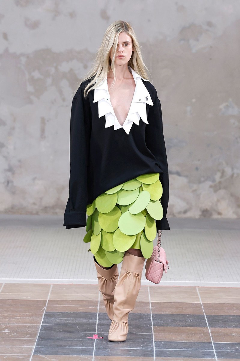 Look 14