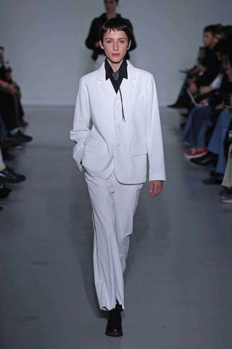 Look 15