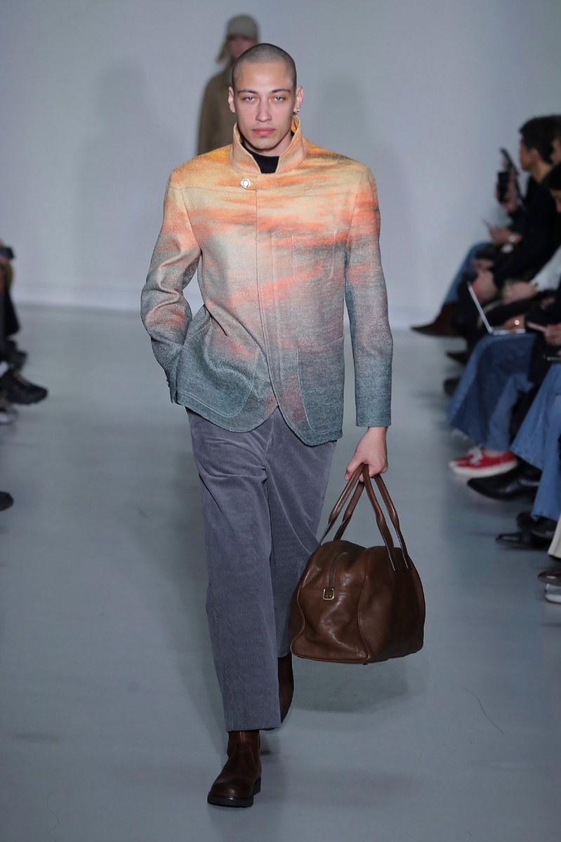 Look 19