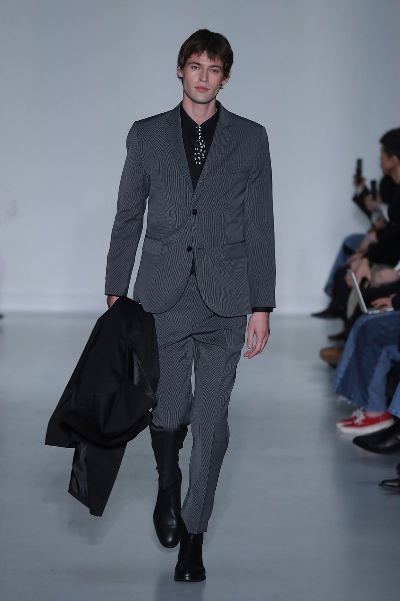 Look 30