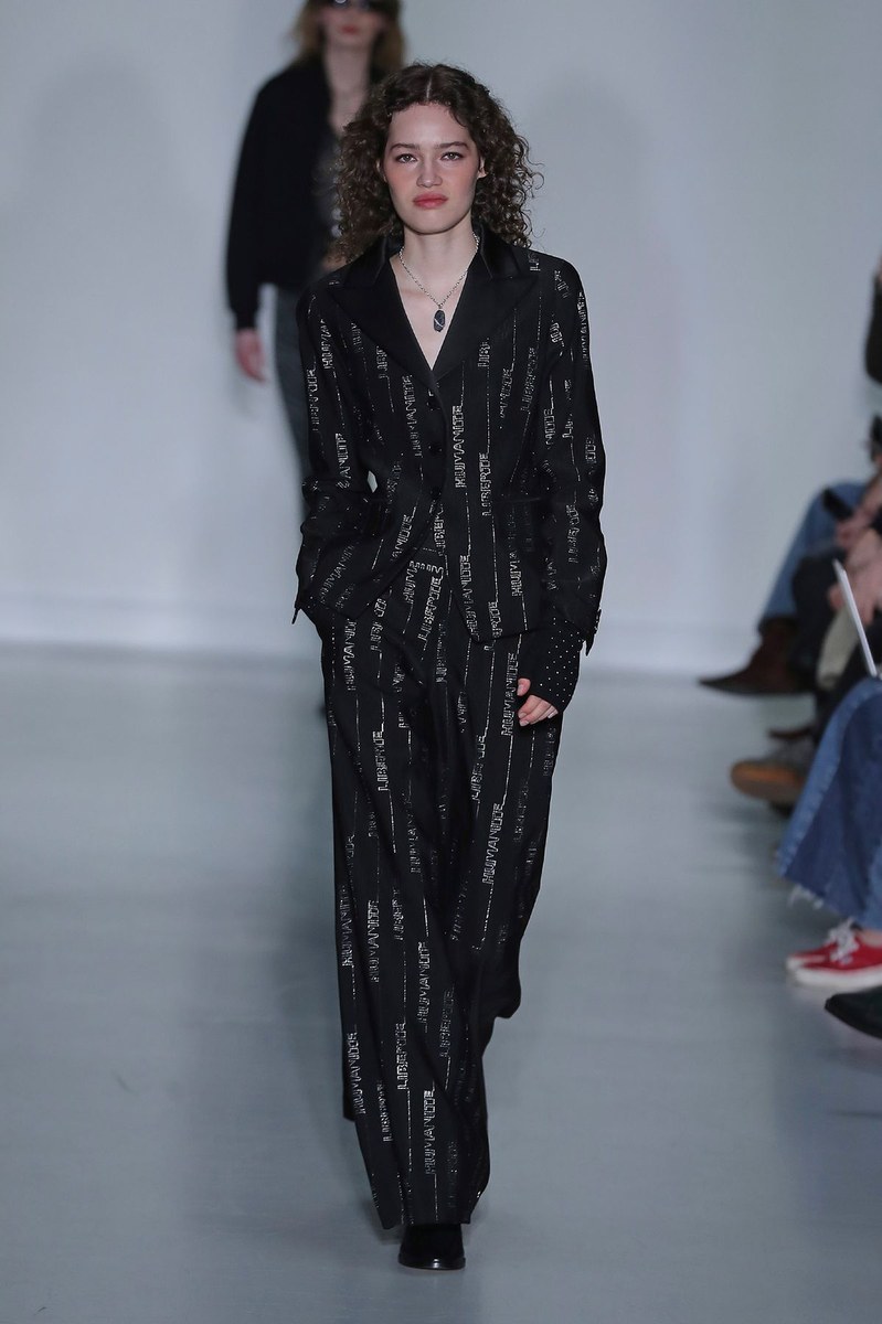 Look 44