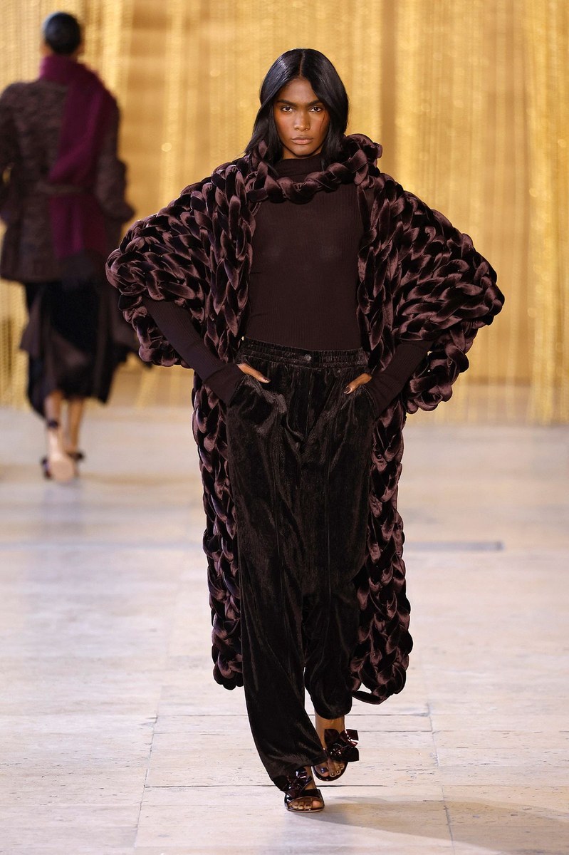 Look 13