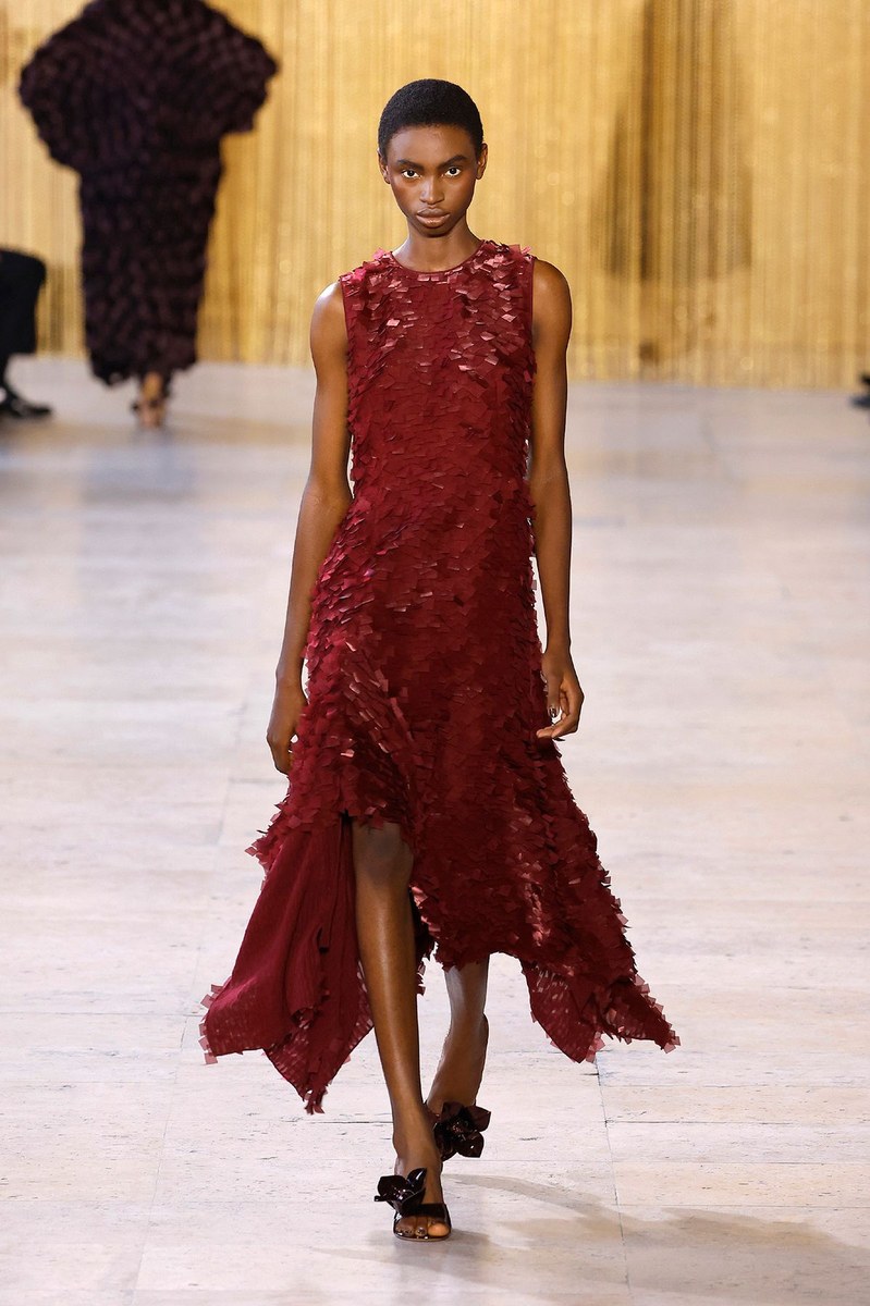 Look 15