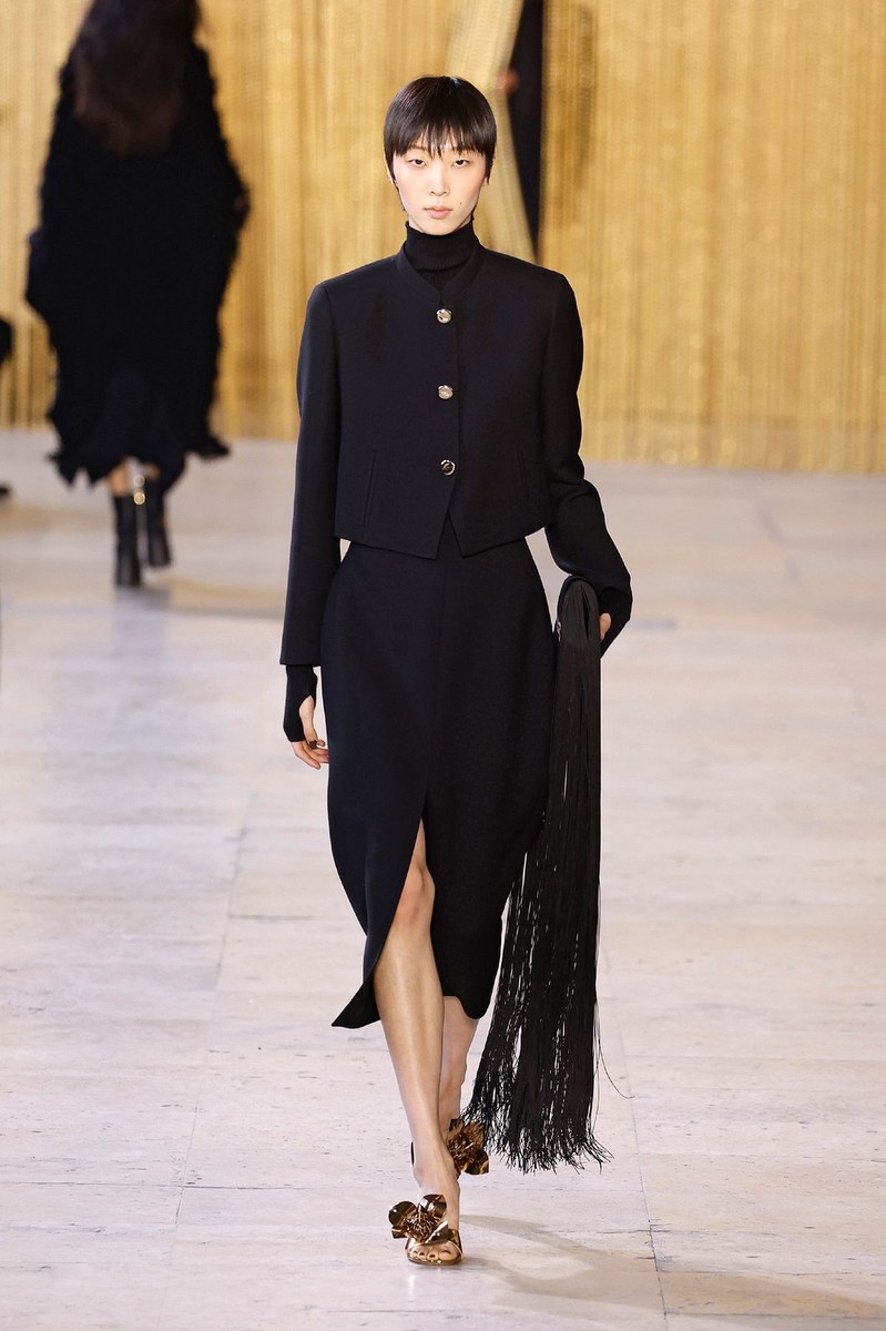 Look 24