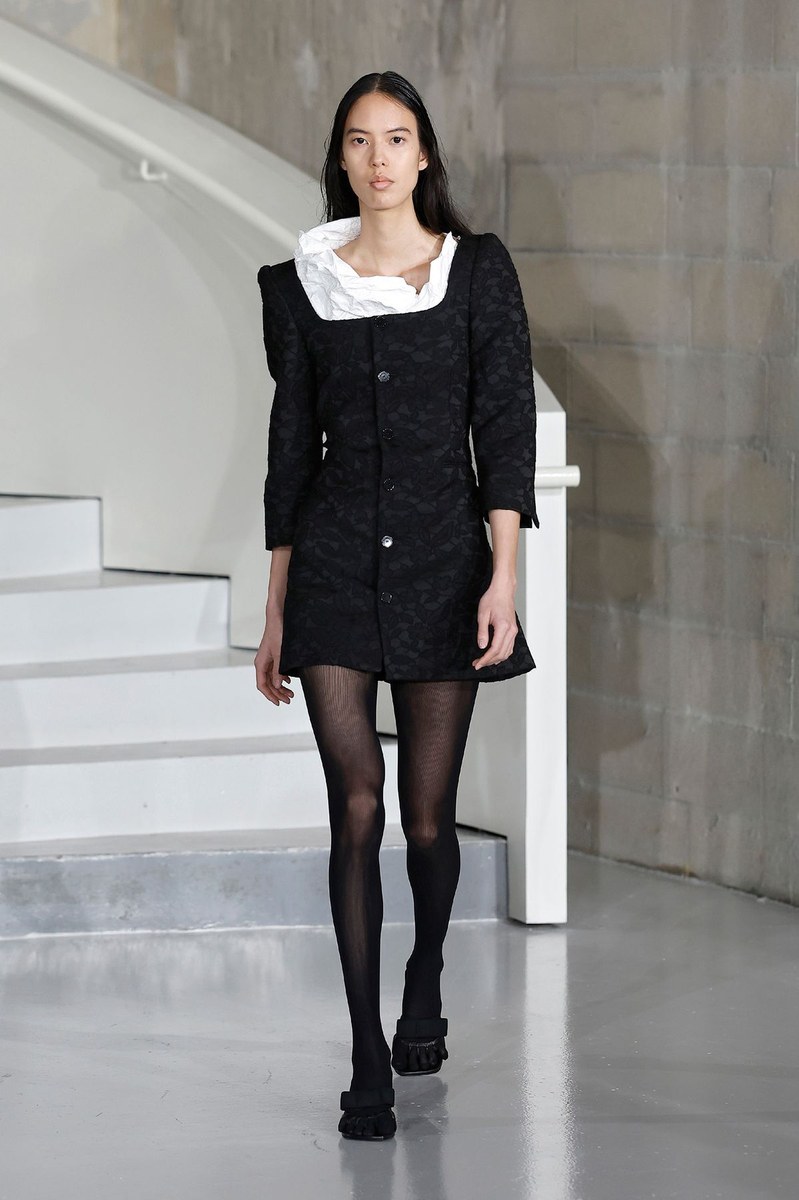 Look 11