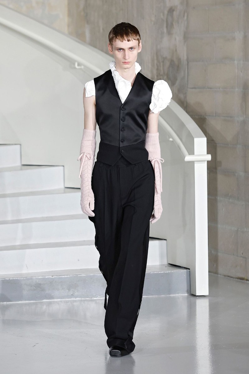 Look 12