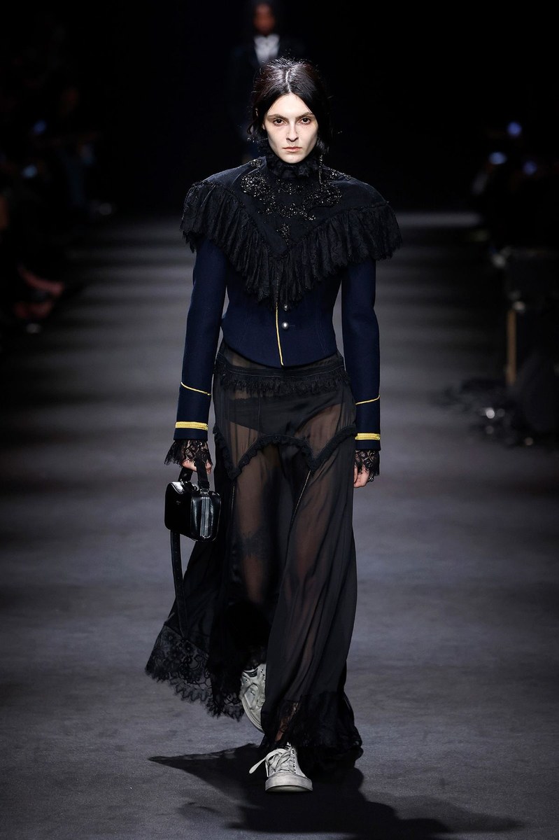 Look 4