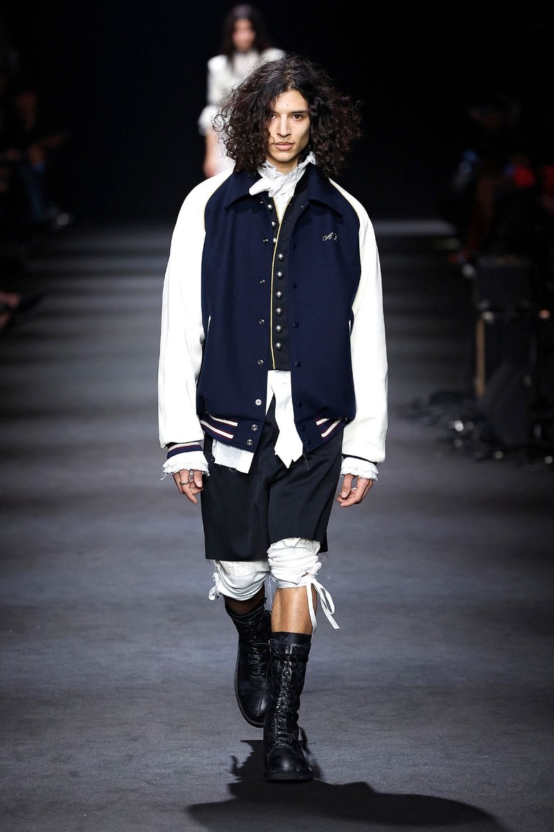 Look 17