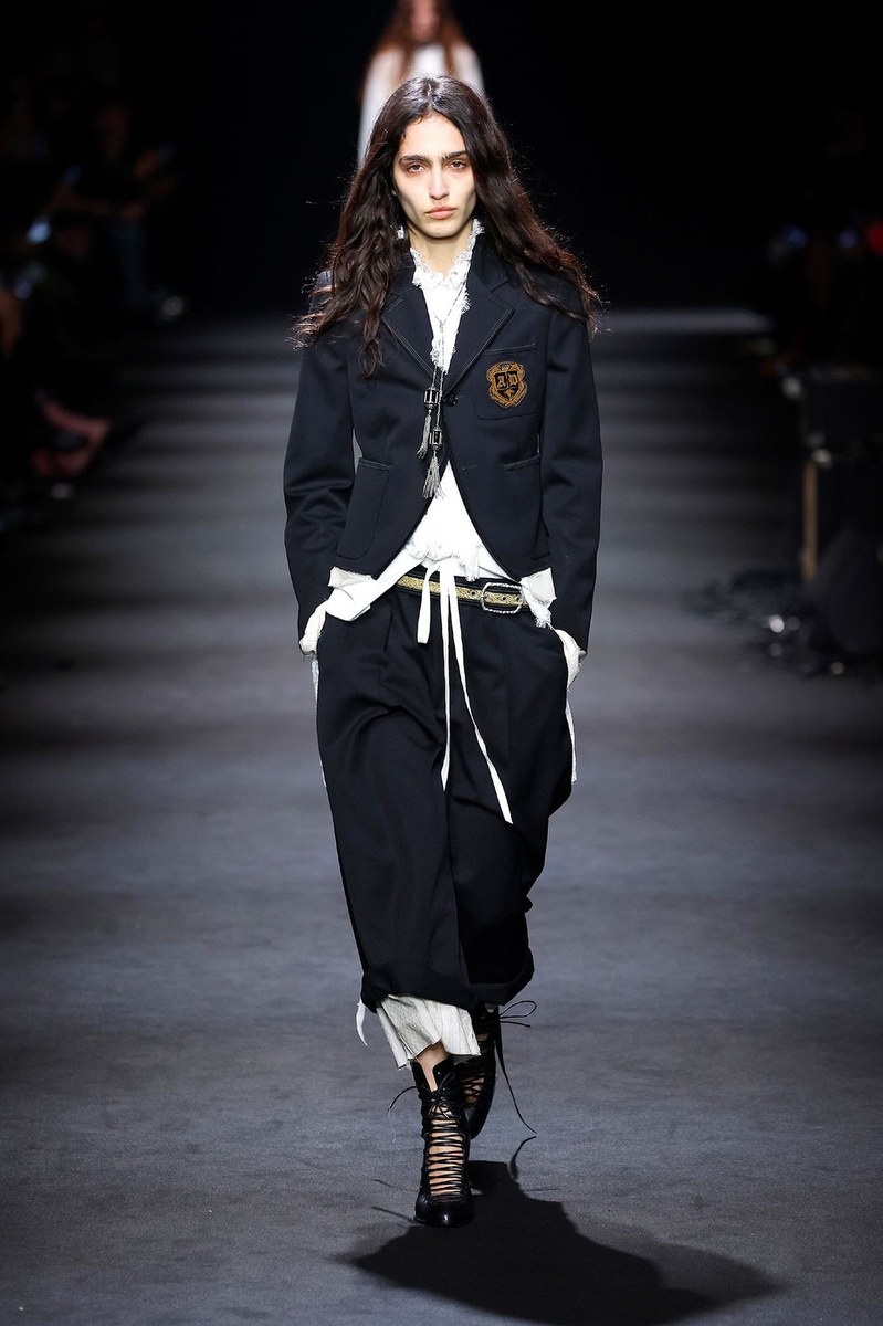 Look 19
