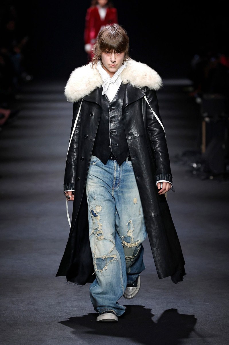 Look 28